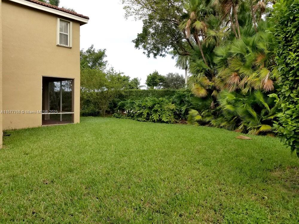 POD 6 AT MONARCH LAKES - Residential Lease