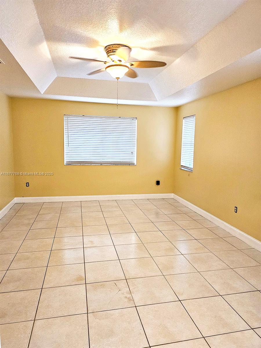POD 6 AT MONARCH LAKES - Residential Lease