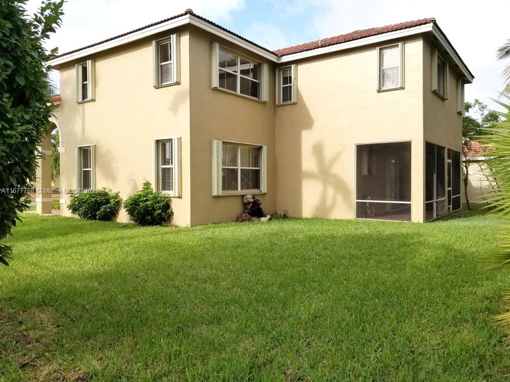 POD 6 AT MONARCH LAKES - Residential Lease