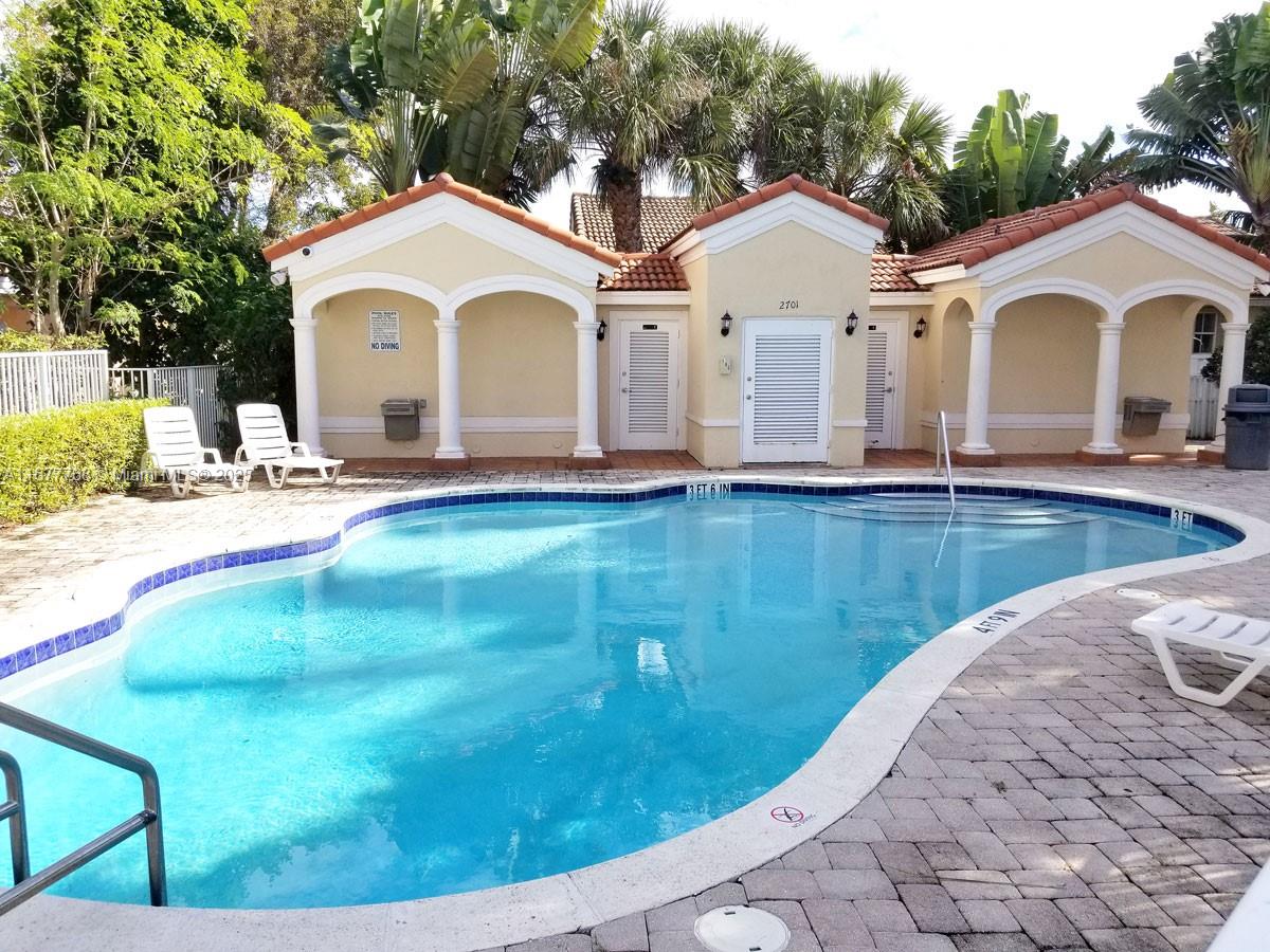 POD 6 AT MONARCH LAKES - Residential Lease
