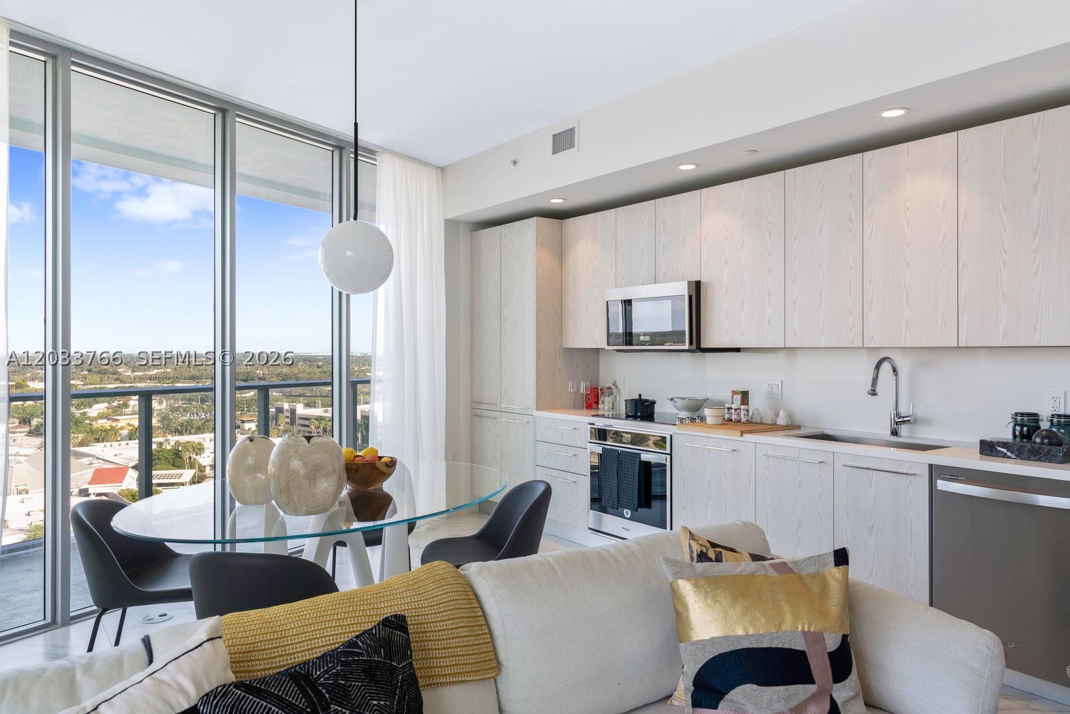 METROPICA NORTH TOWER ONE - Residential Lease