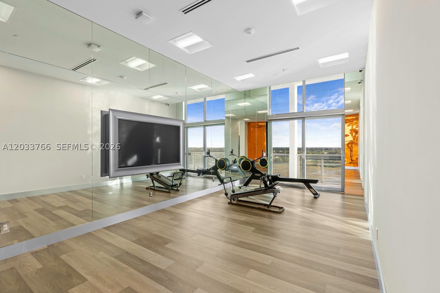 METROPICA NORTH TOWER ONE - Residential Lease