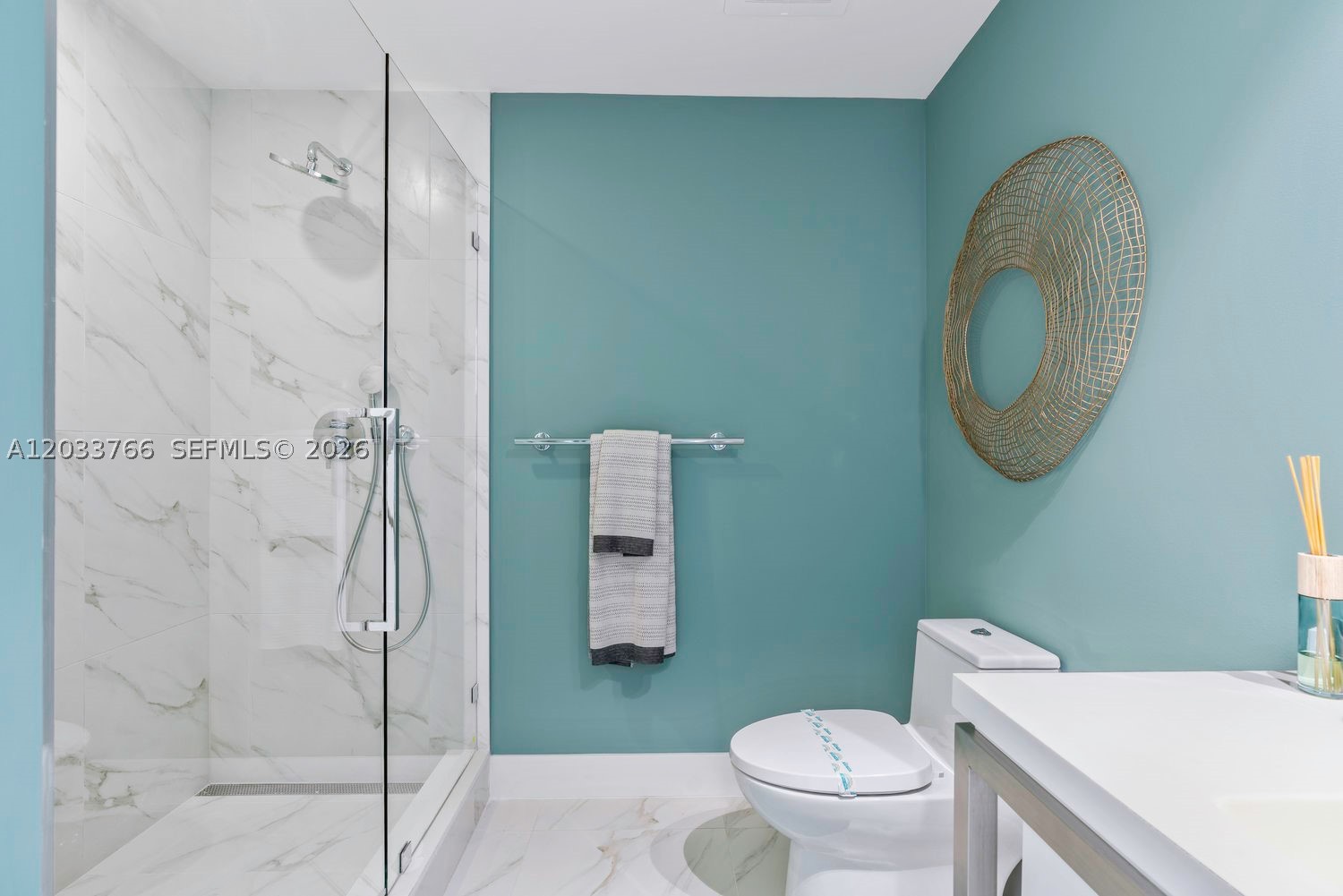 METROPICA NORTH TOWER ONE - Residential Lease