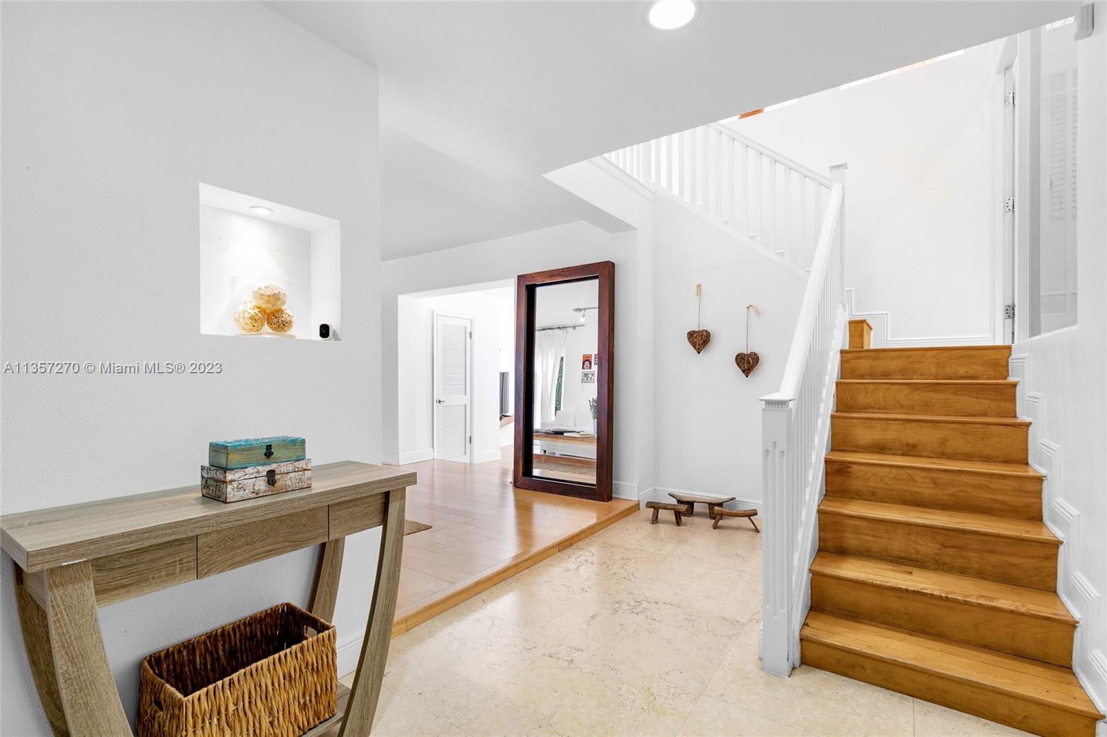 BISCAYNE ISL - Residential