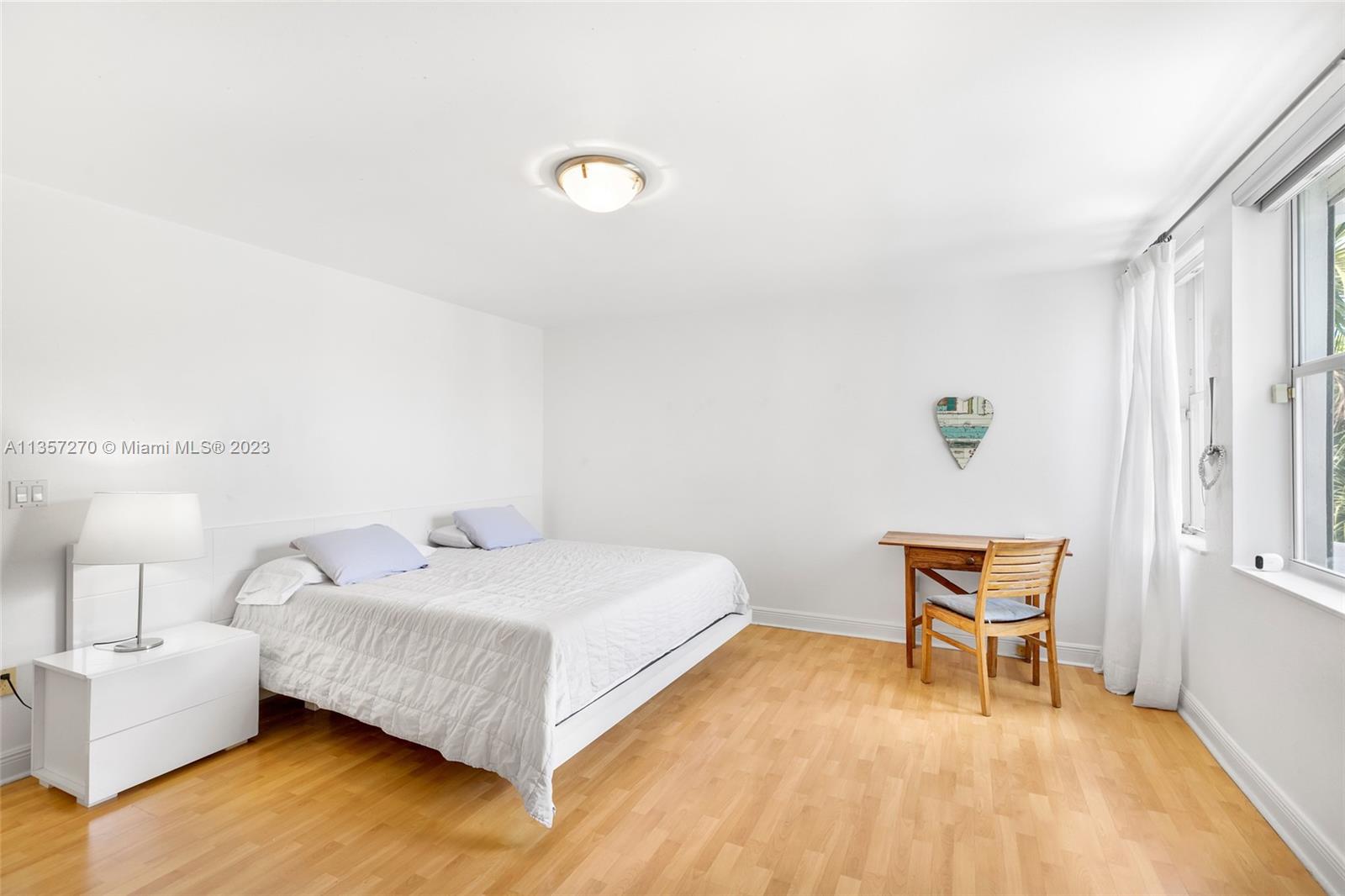 BISCAYNE ISL - Residential
