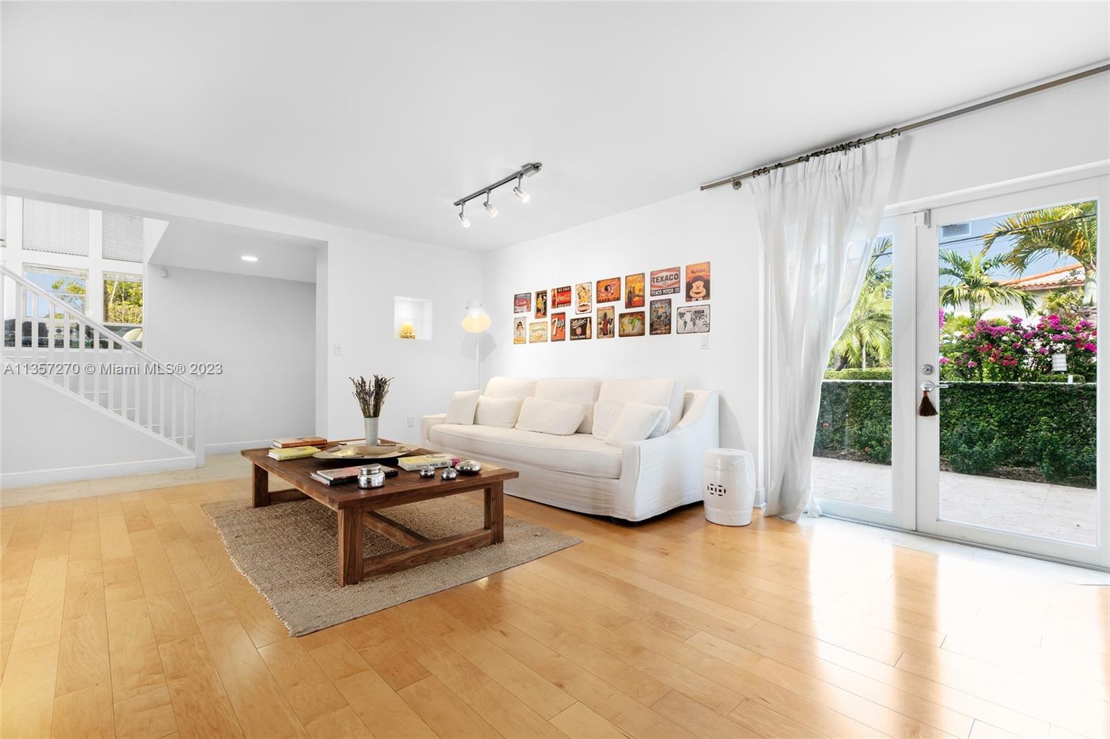 BISCAYNE ISL - Residential