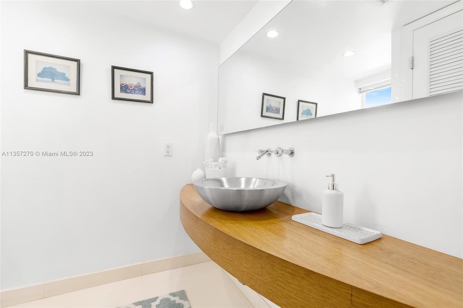 BISCAYNE ISL - Residential
