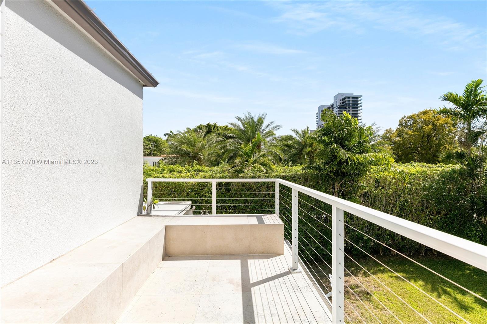 BISCAYNE ISL - Residential
