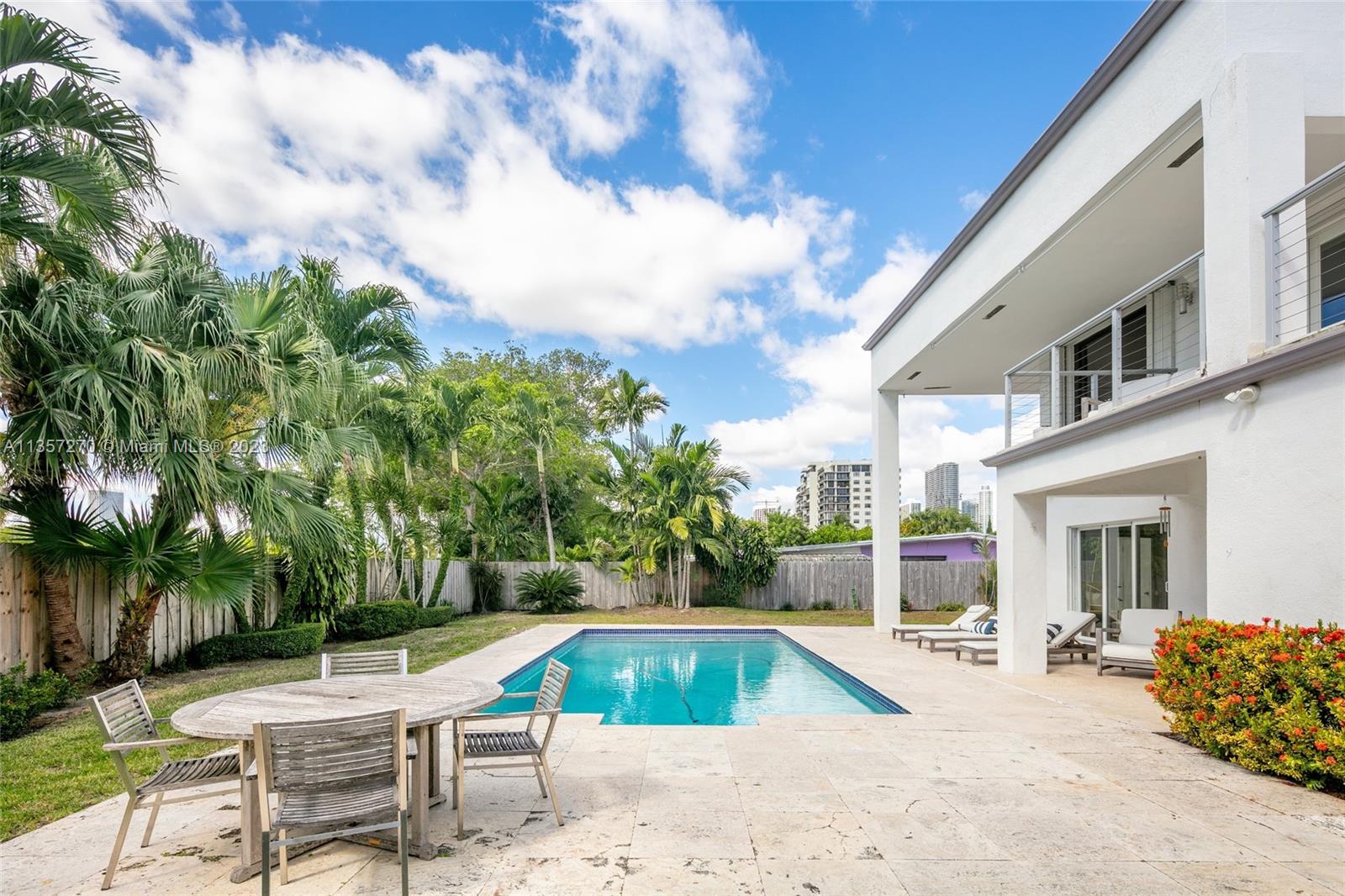 BISCAYNE ISL - Residential