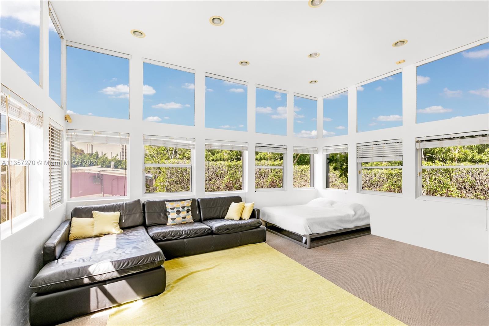 BISCAYNE ISL - Residential