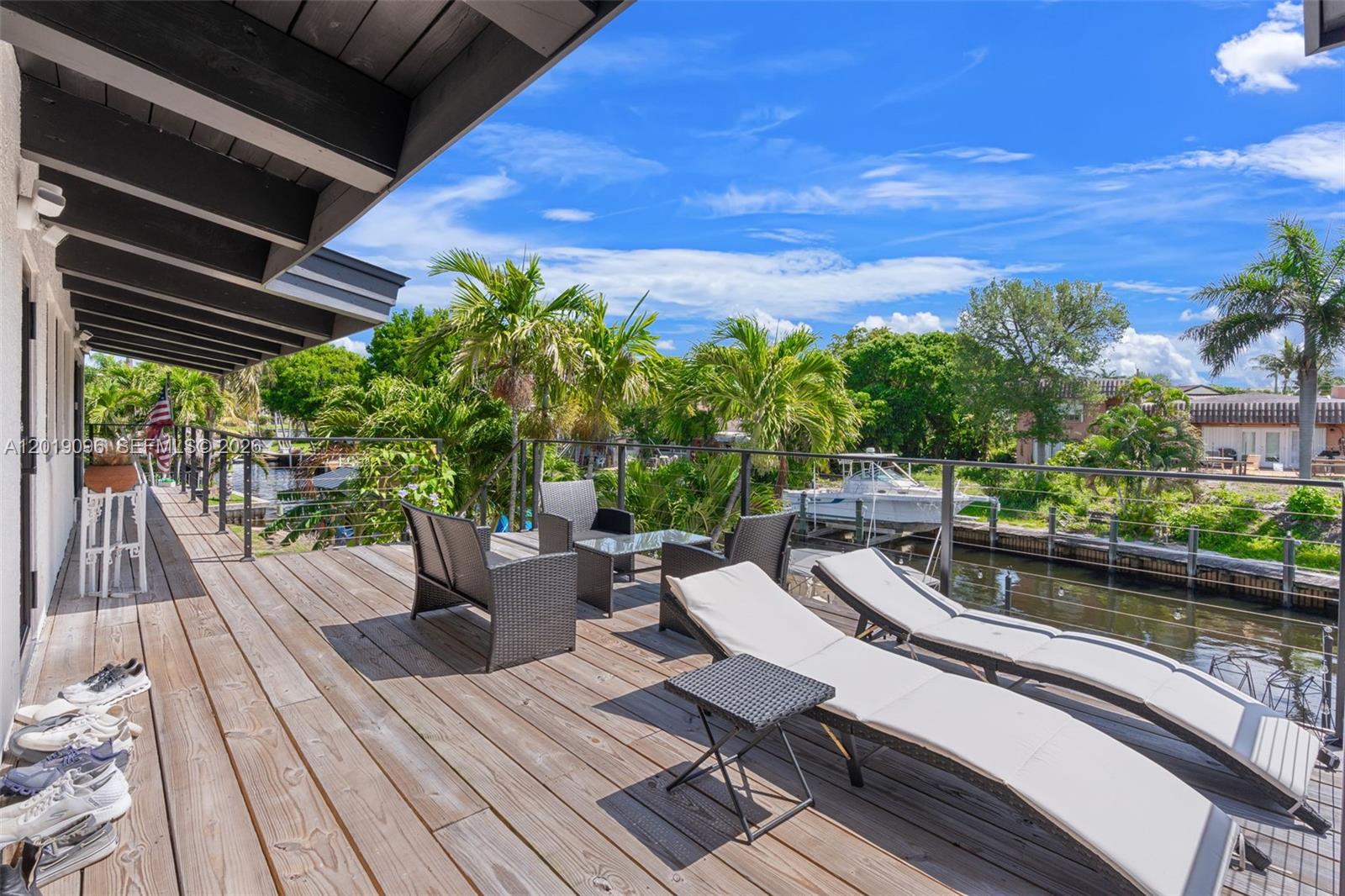 TWIN OAKS - Residential Income