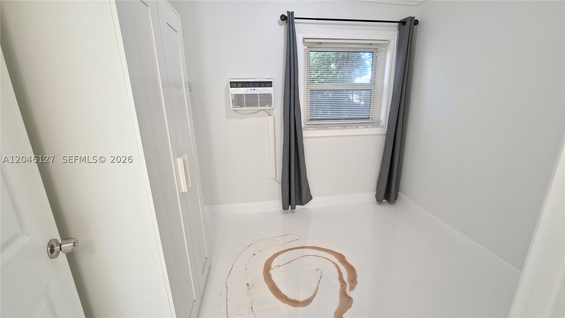 BEVERLY PARK - Residential Lease