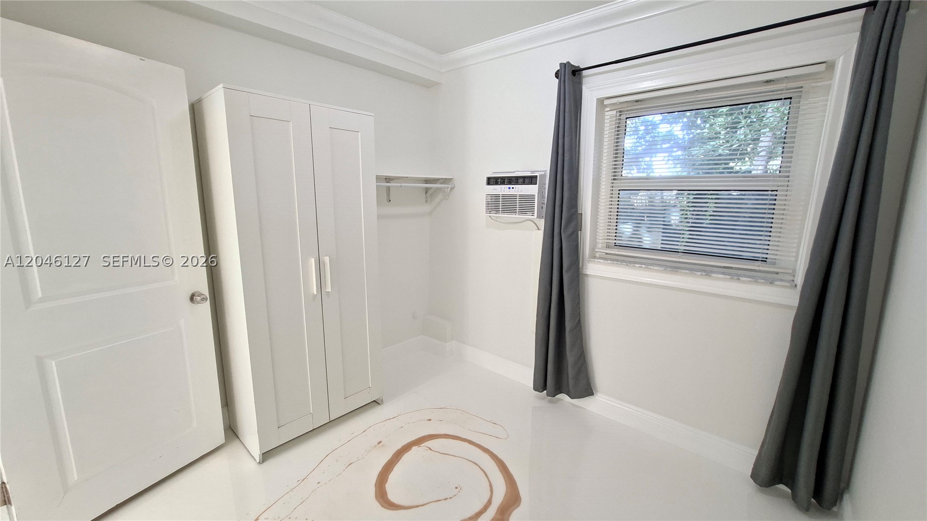 BEVERLY PARK - Residential Lease
