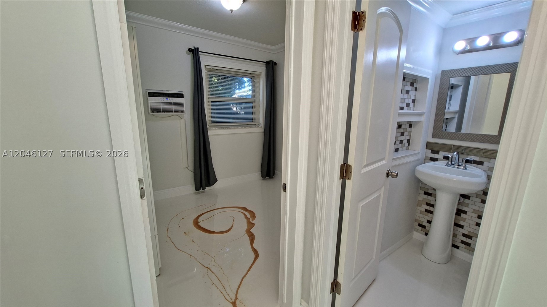 BEVERLY PARK - Residential Lease