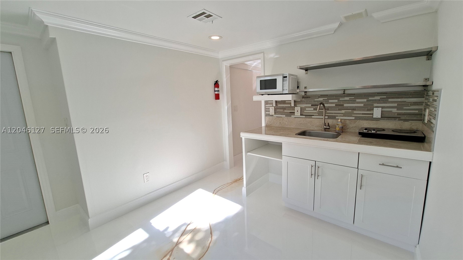 BEVERLY PARK - Residential Lease