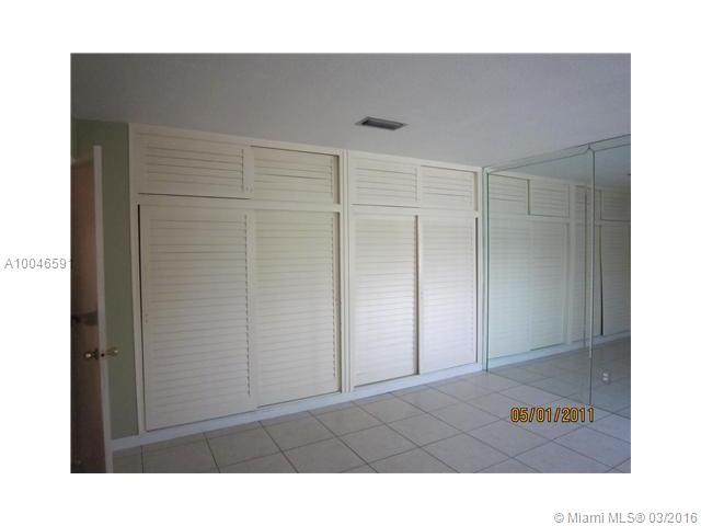 Town & Country Apts Condo - Residential Lease