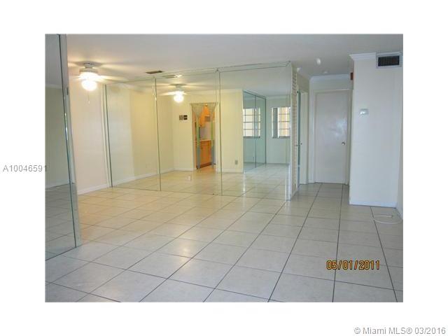 Town & Country Apts Condo - Residential Lease