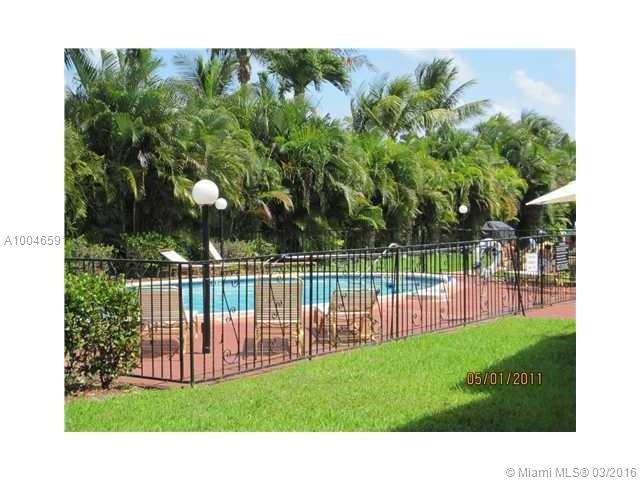 Town & Country Apts Condo - Residential Lease