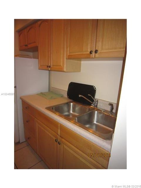 Town & Country Apts Condo - Residential Lease