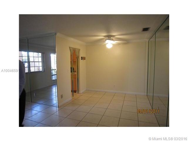 Town & Country Apts Condo - Residential Lease
