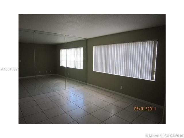Town & Country Apts Condo - Residential Lease