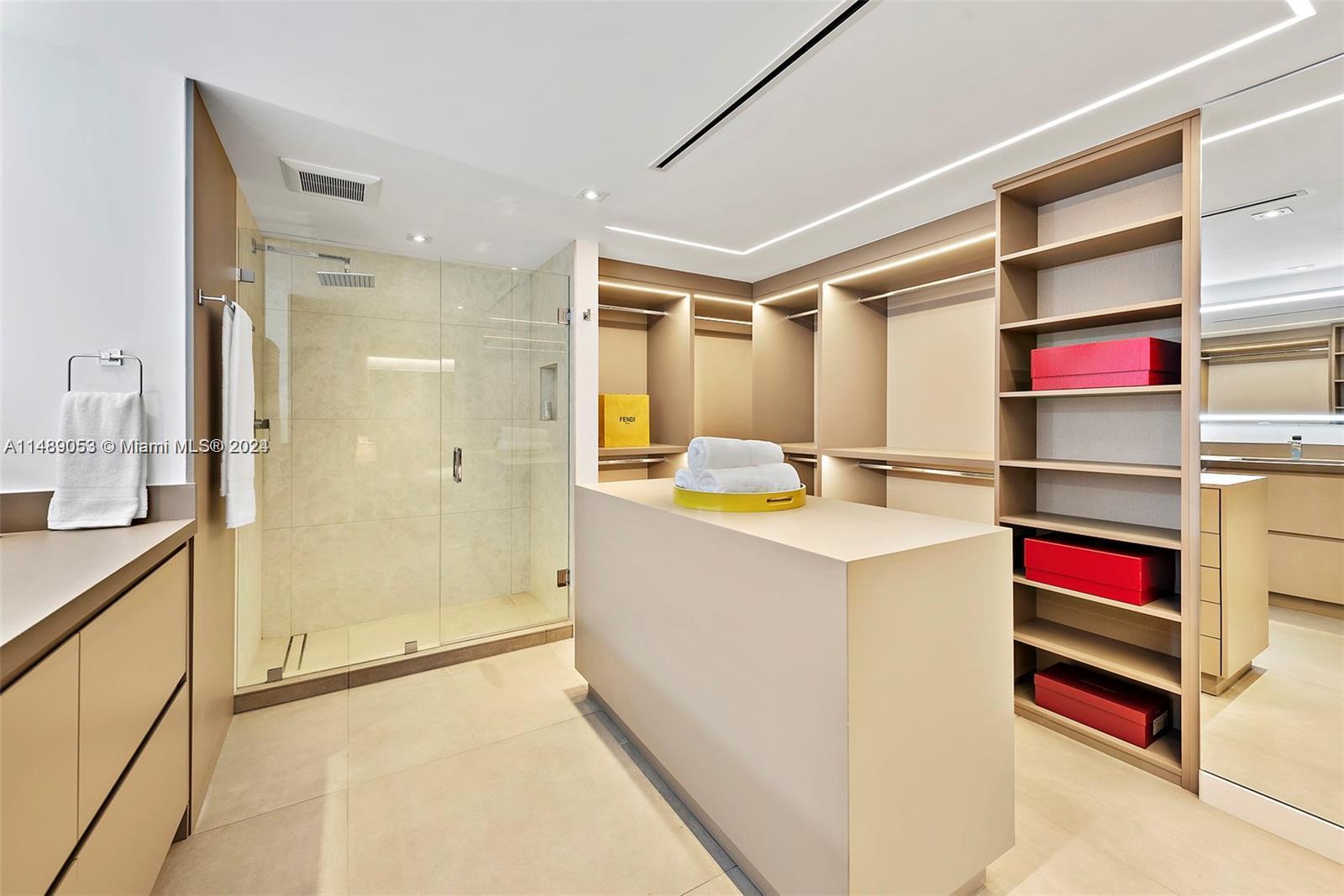 RONEY PALACE CONDO - Residential Lease