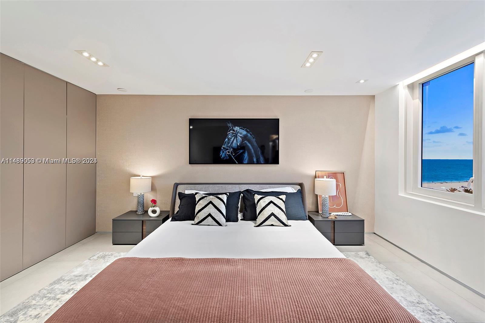 RONEY PALACE CONDO - Residential Lease