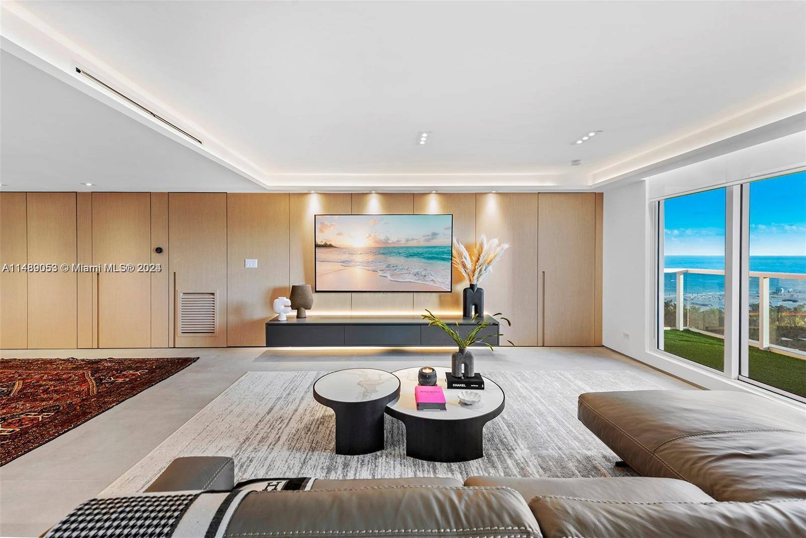 RONEY PALACE CONDO - Residential Lease