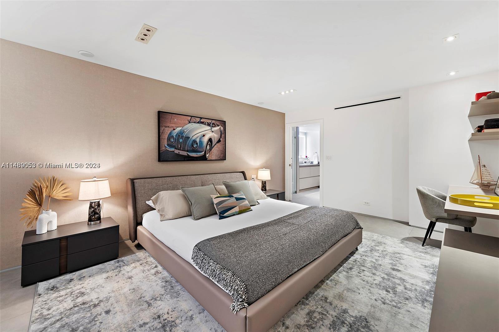 RONEY PALACE CONDO - Residential Lease