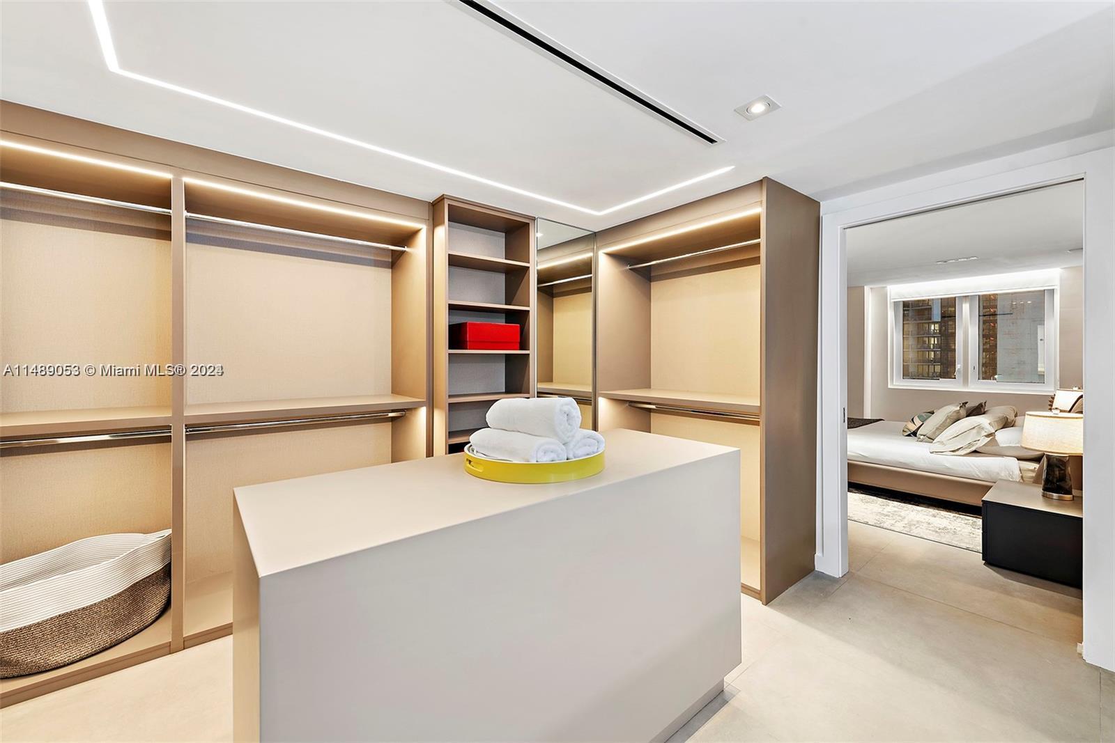 RONEY PALACE CONDO - Residential Lease