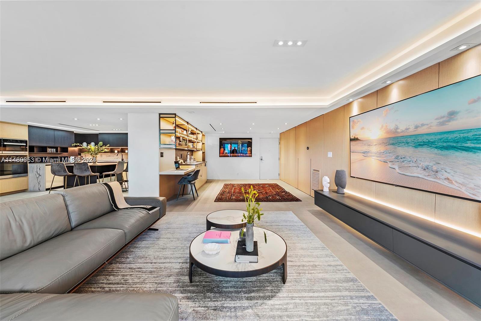 RONEY PALACE CONDO - Residential Lease