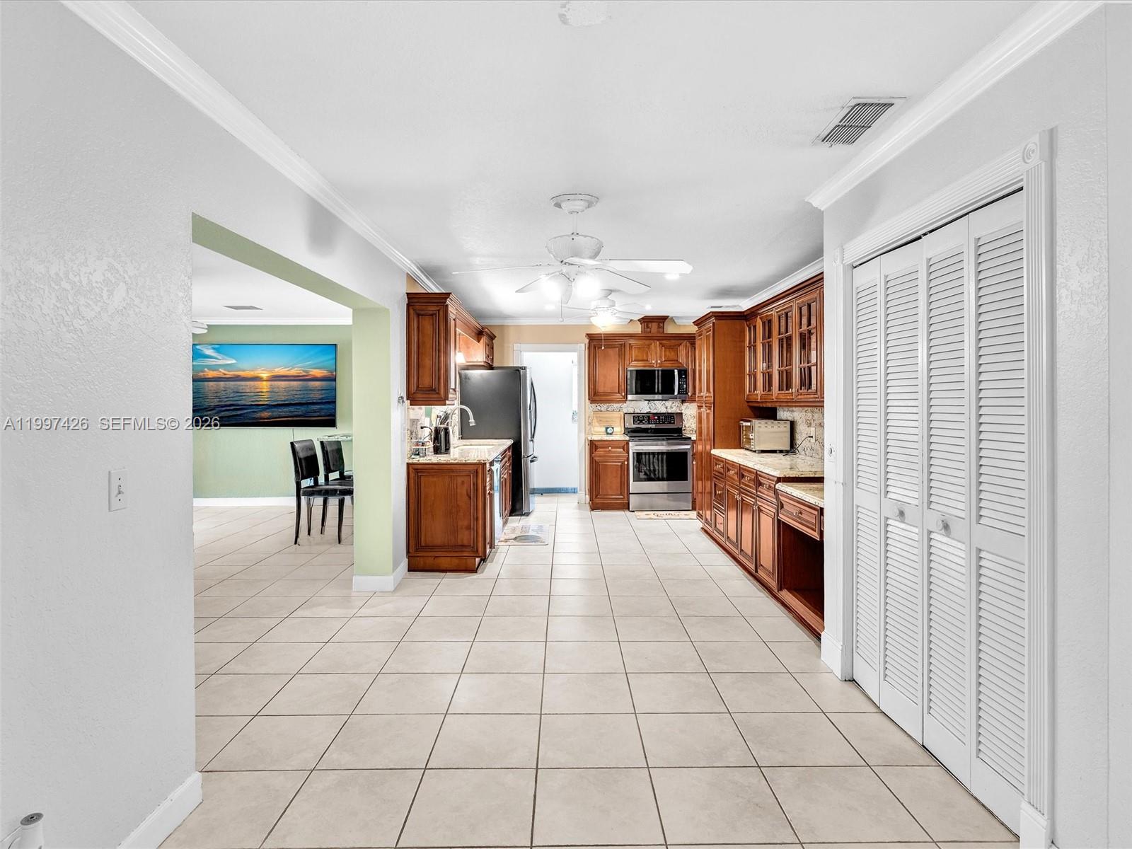 RAINBOW LAKES - Residential