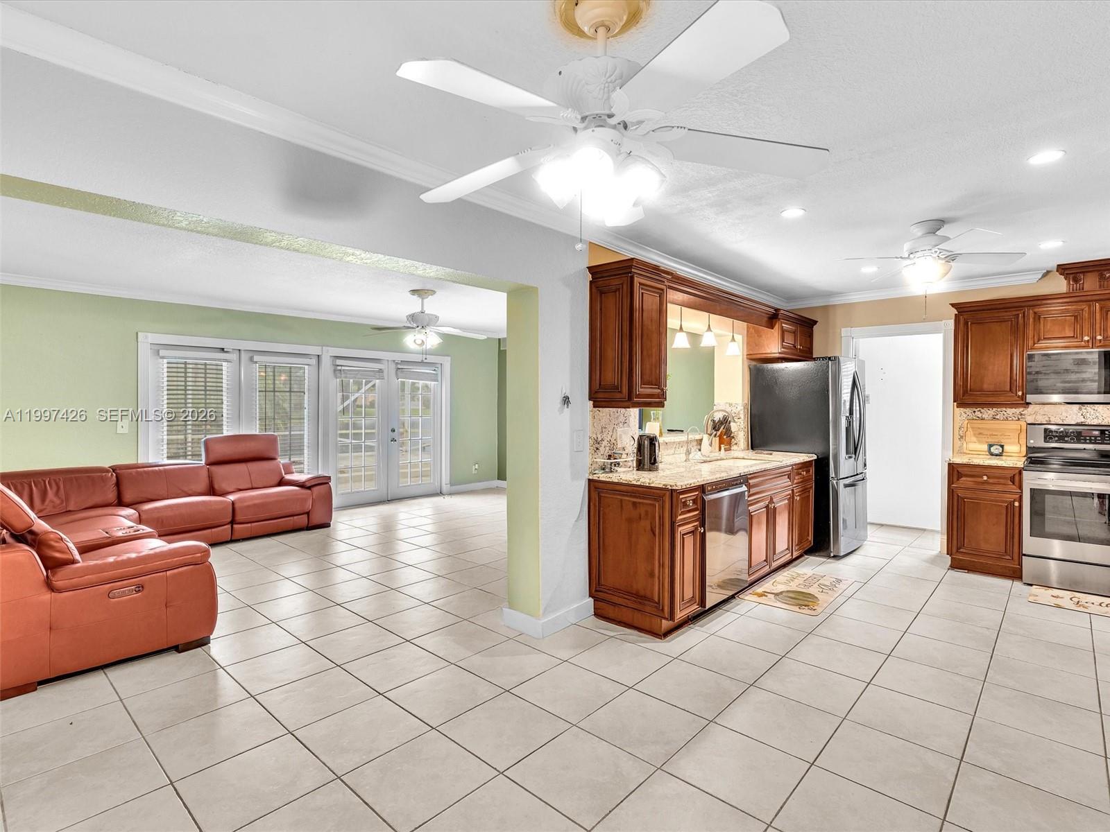 RAINBOW LAKES - Residential
