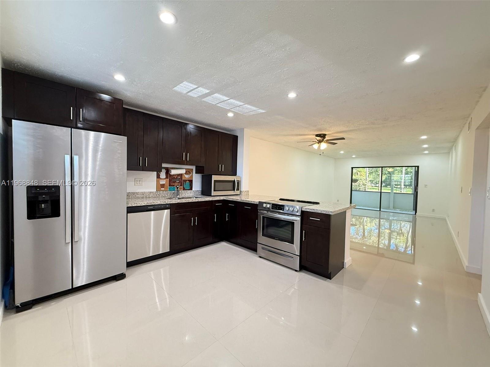 LAKES OF CARRIAGE HILLS - Residential