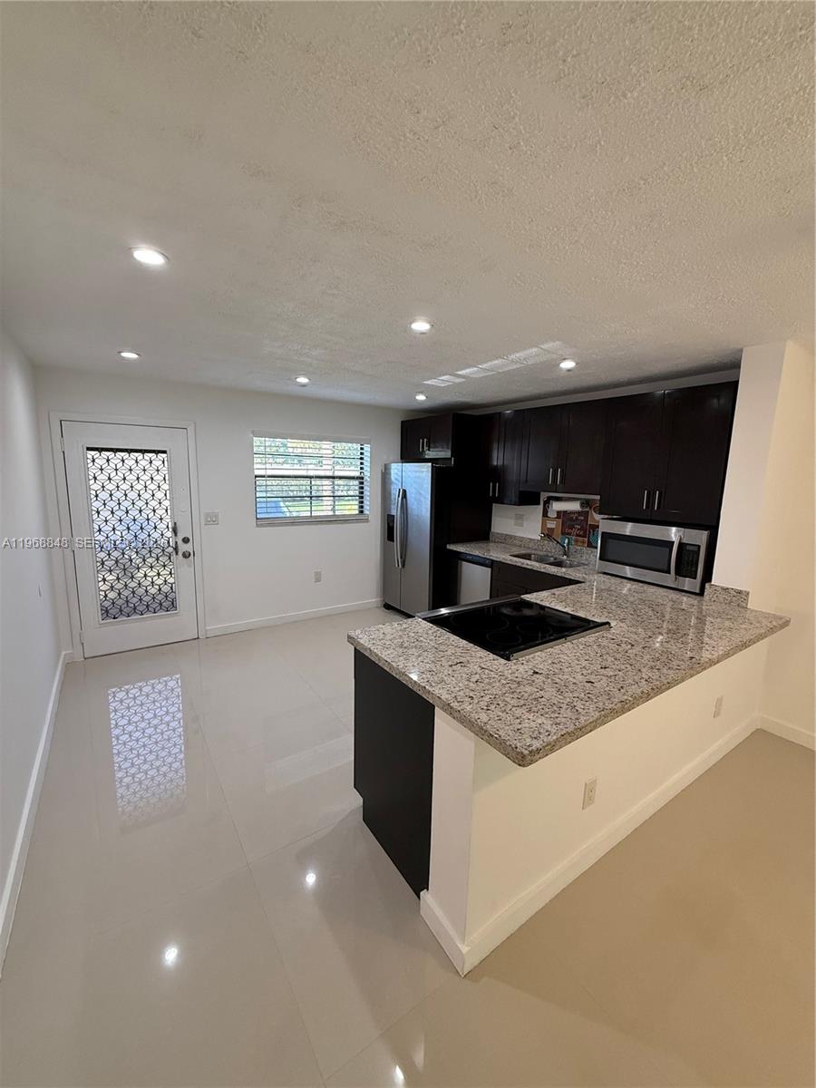 LAKES OF CARRIAGE HILLS - Residential