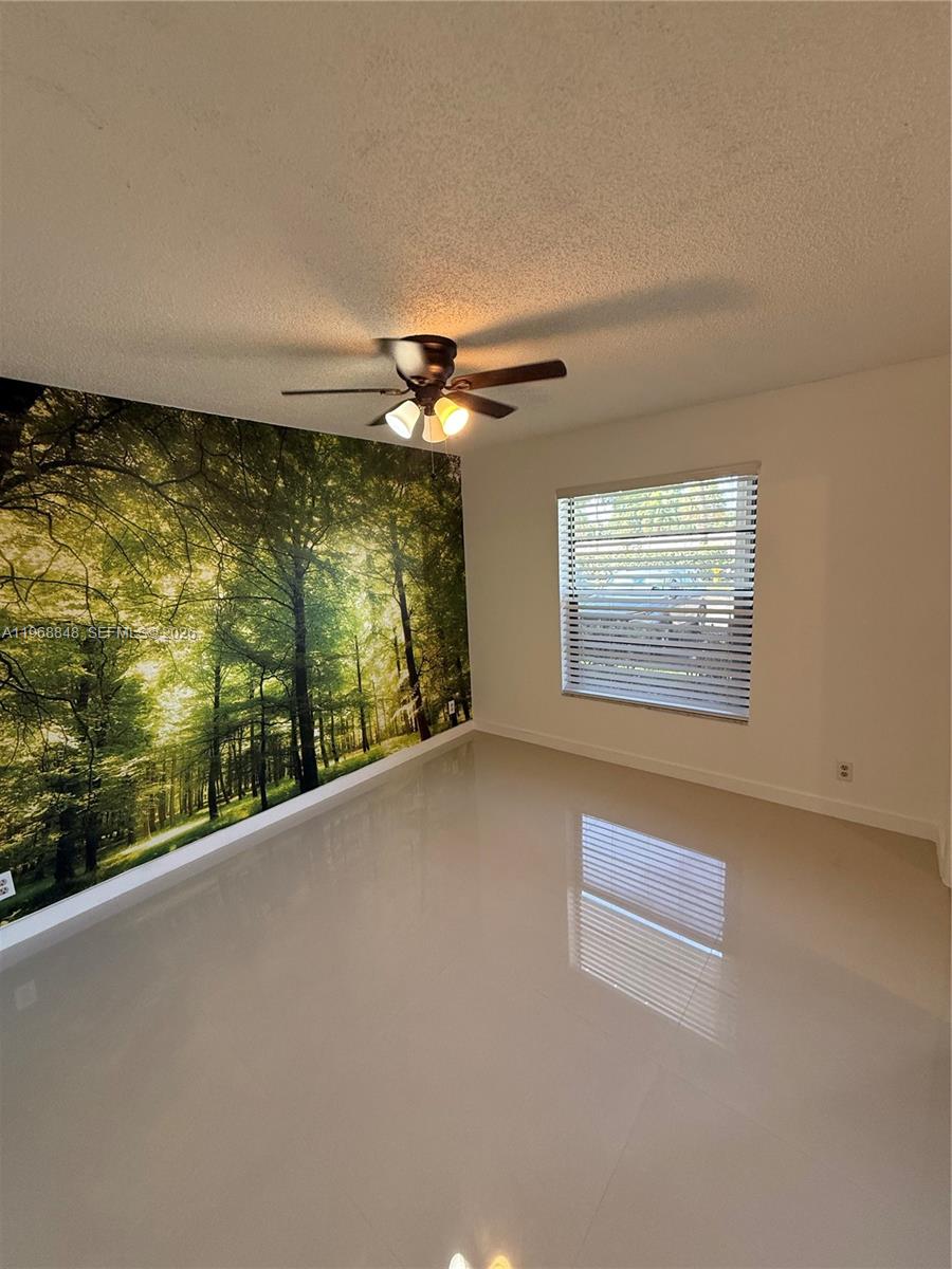 LAKES OF CARRIAGE HILLS - Residential