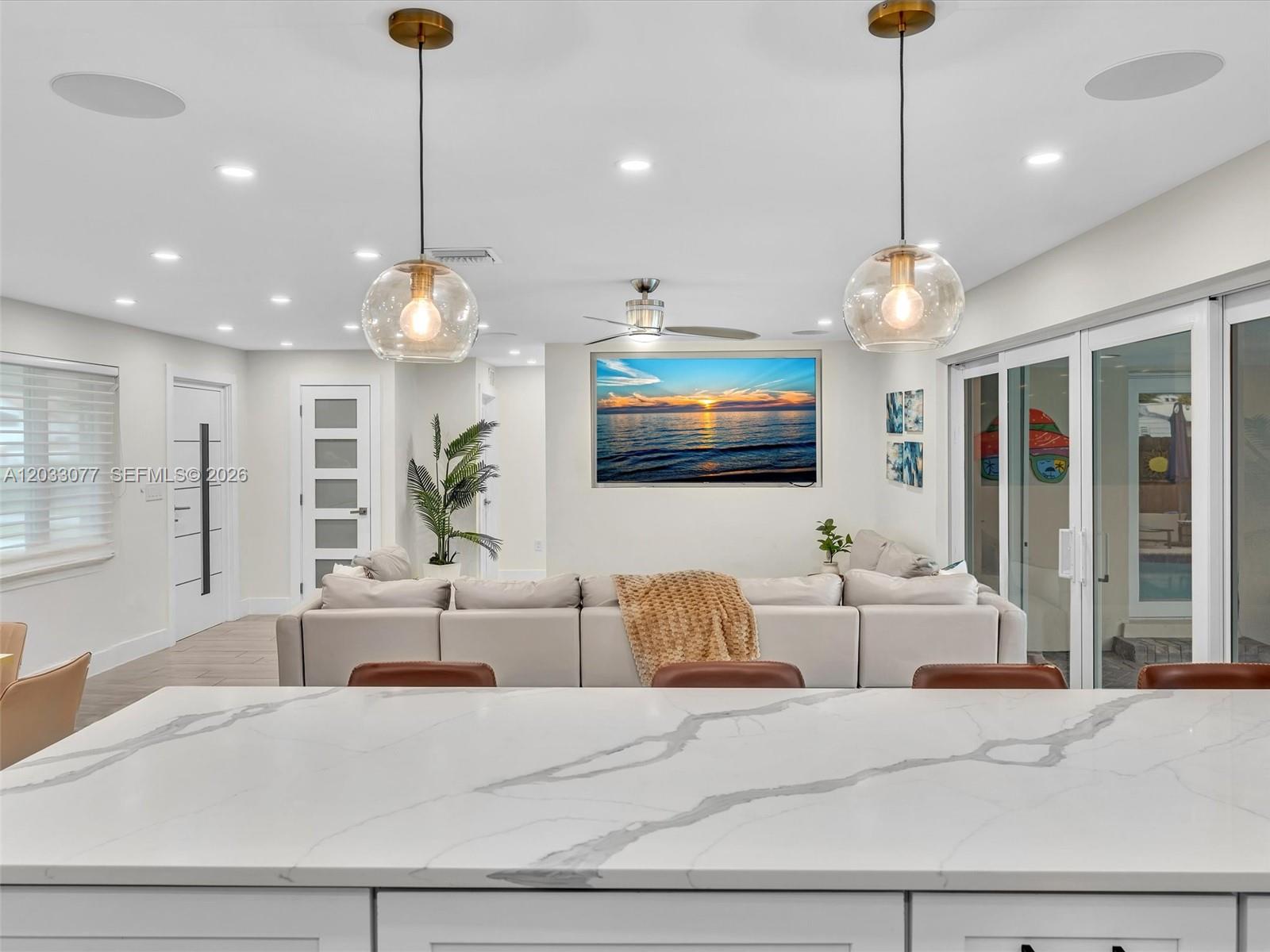 ROSE MANOR - Residential
