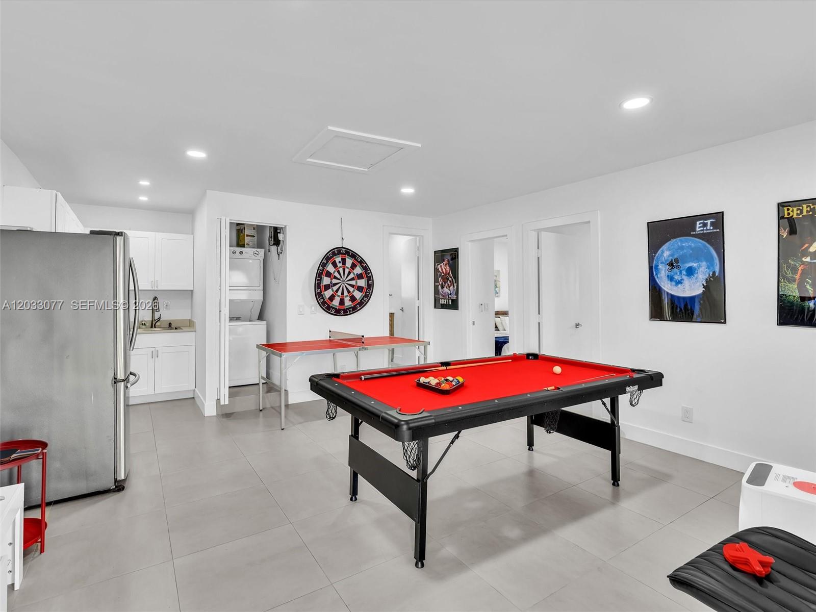 ROSE MANOR - Residential