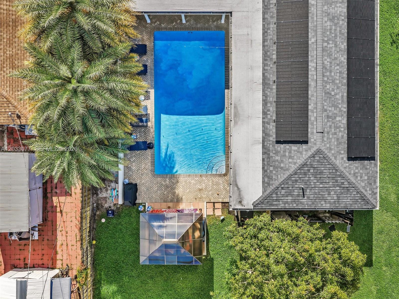 ROSE MANOR - Residential