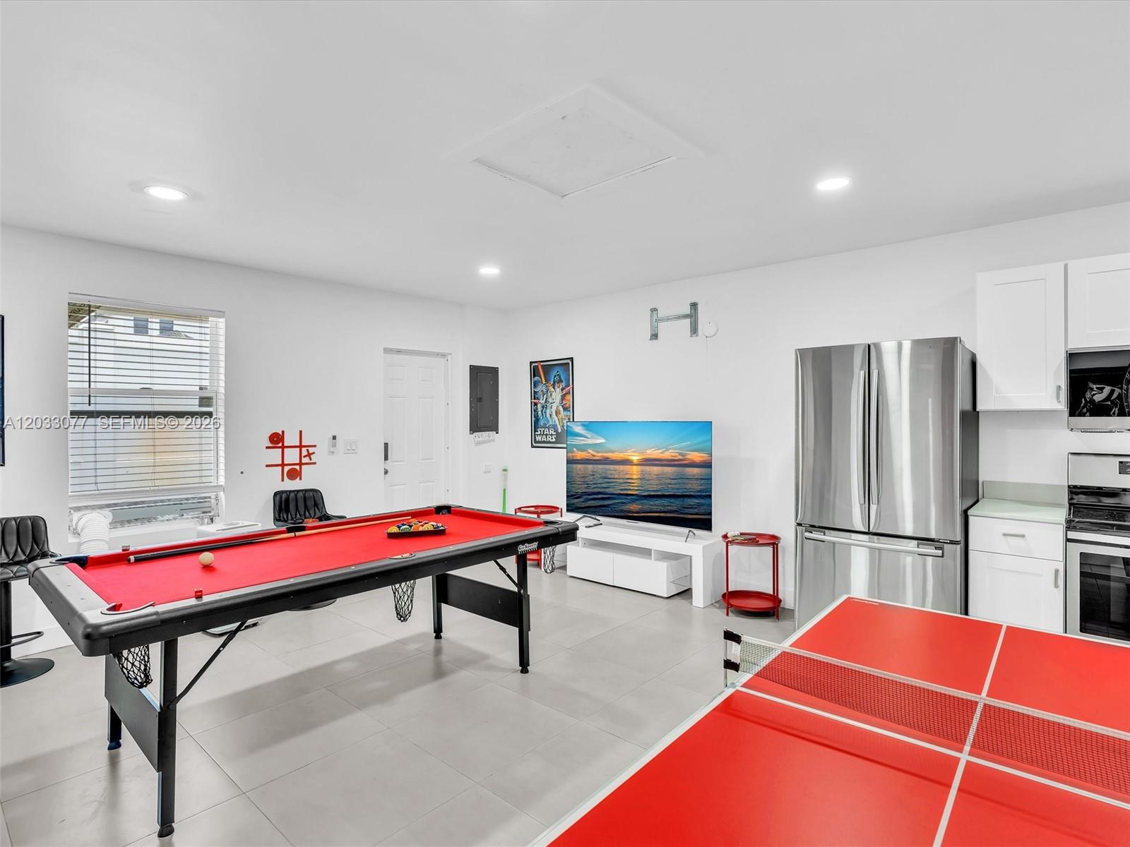 ROSE MANOR - Residential