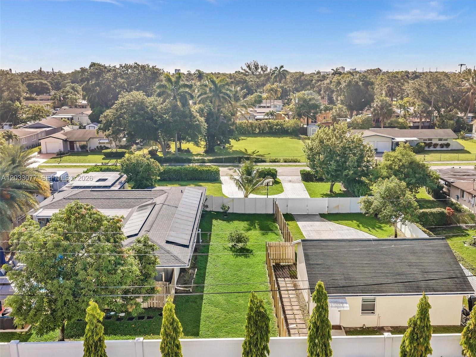 ROSE MANOR - Residential
