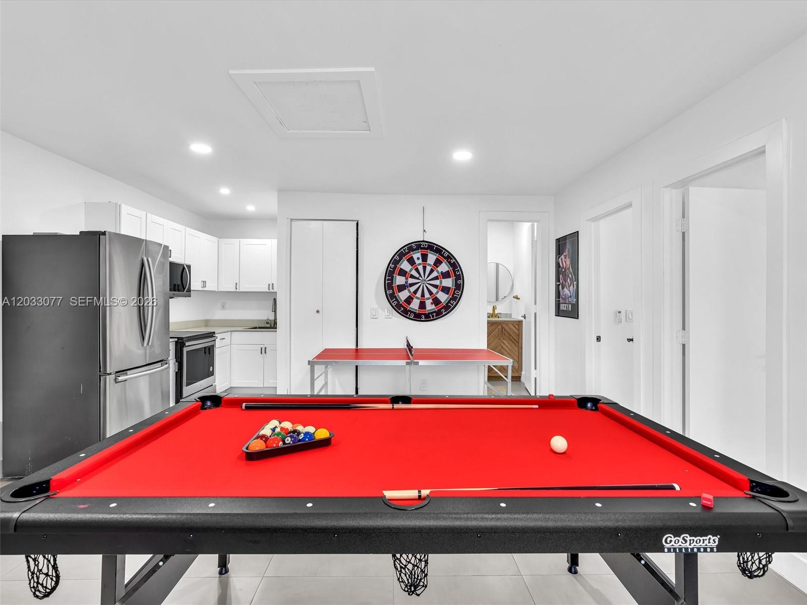 ROSE MANOR - Residential