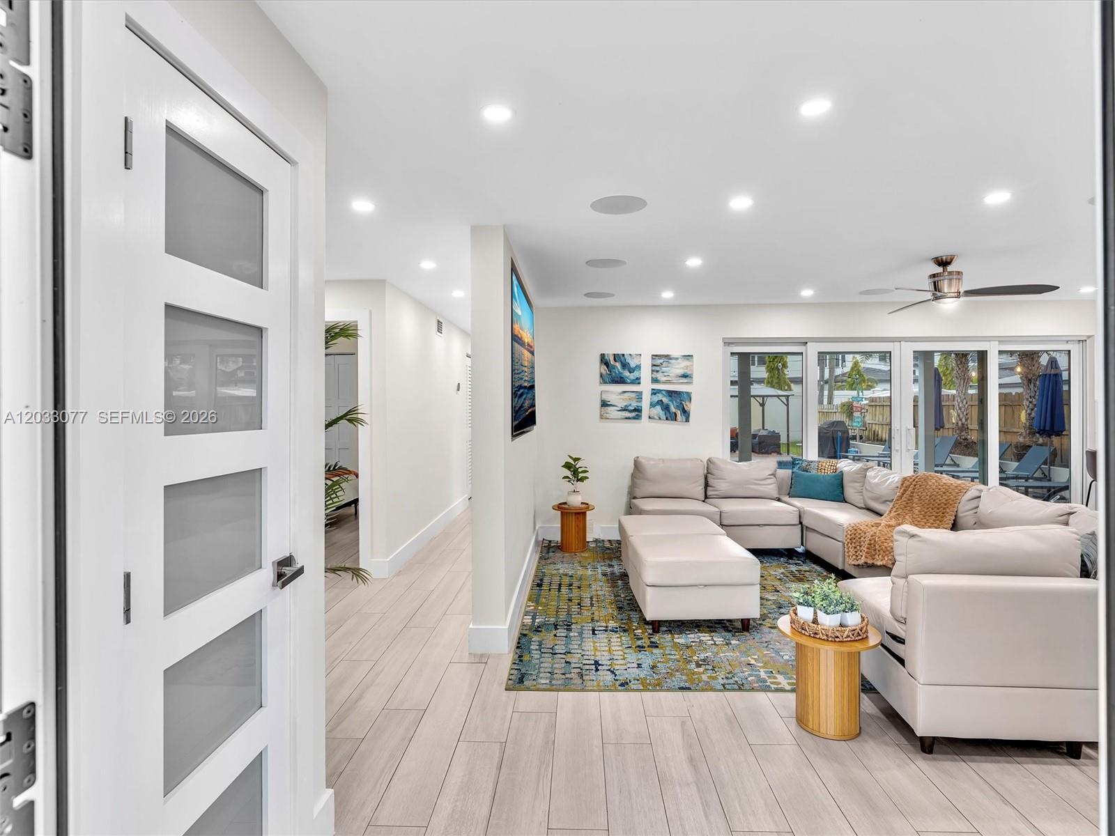 ROSE MANOR - Residential