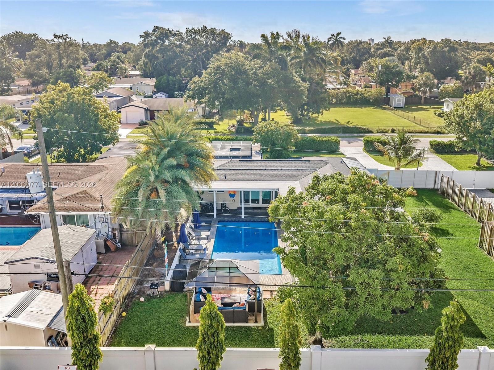 ROSE MANOR - Residential