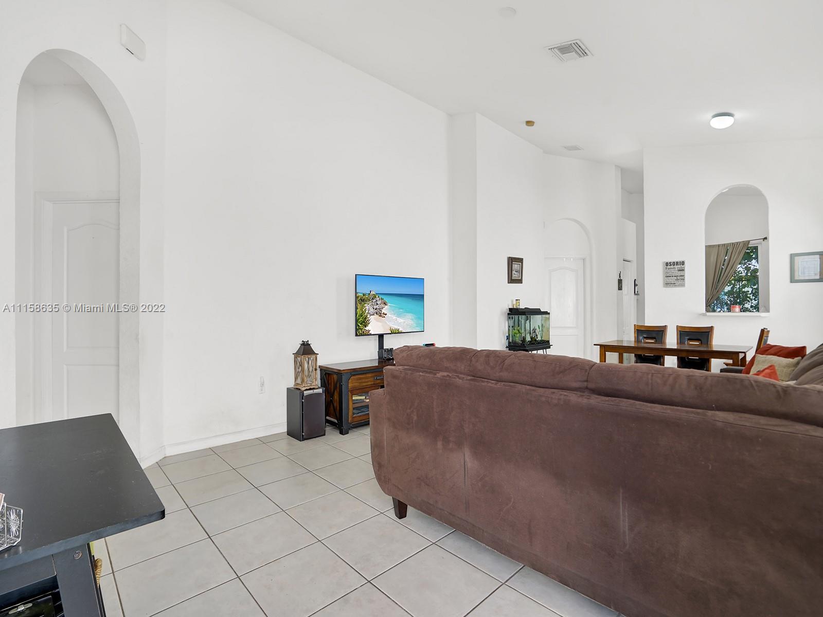 PORTOFINO POINTE - Residential