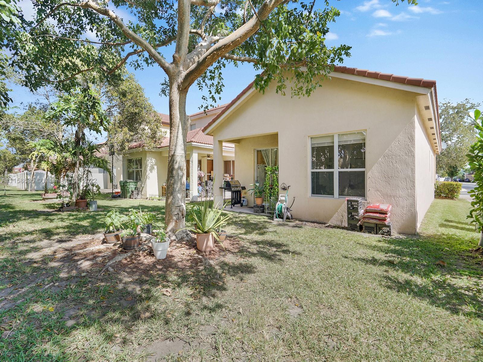PORTOFINO POINTE - Residential