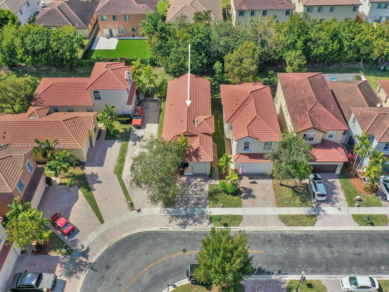 A Charming 3 Bedrooms, 2 Full bathrooms, home in The Gated Community of Waterstone. Home features: Spacious Master Bedroom, with a walk-in closet, Large family/living room area,Tile Floor Throughout, 1 Car Garage… Low HOA ($115 Monthly), which includes lawn maintenance, access to The Club House, Fitness Center and Swimming Pool for residents.
Priced to sell.