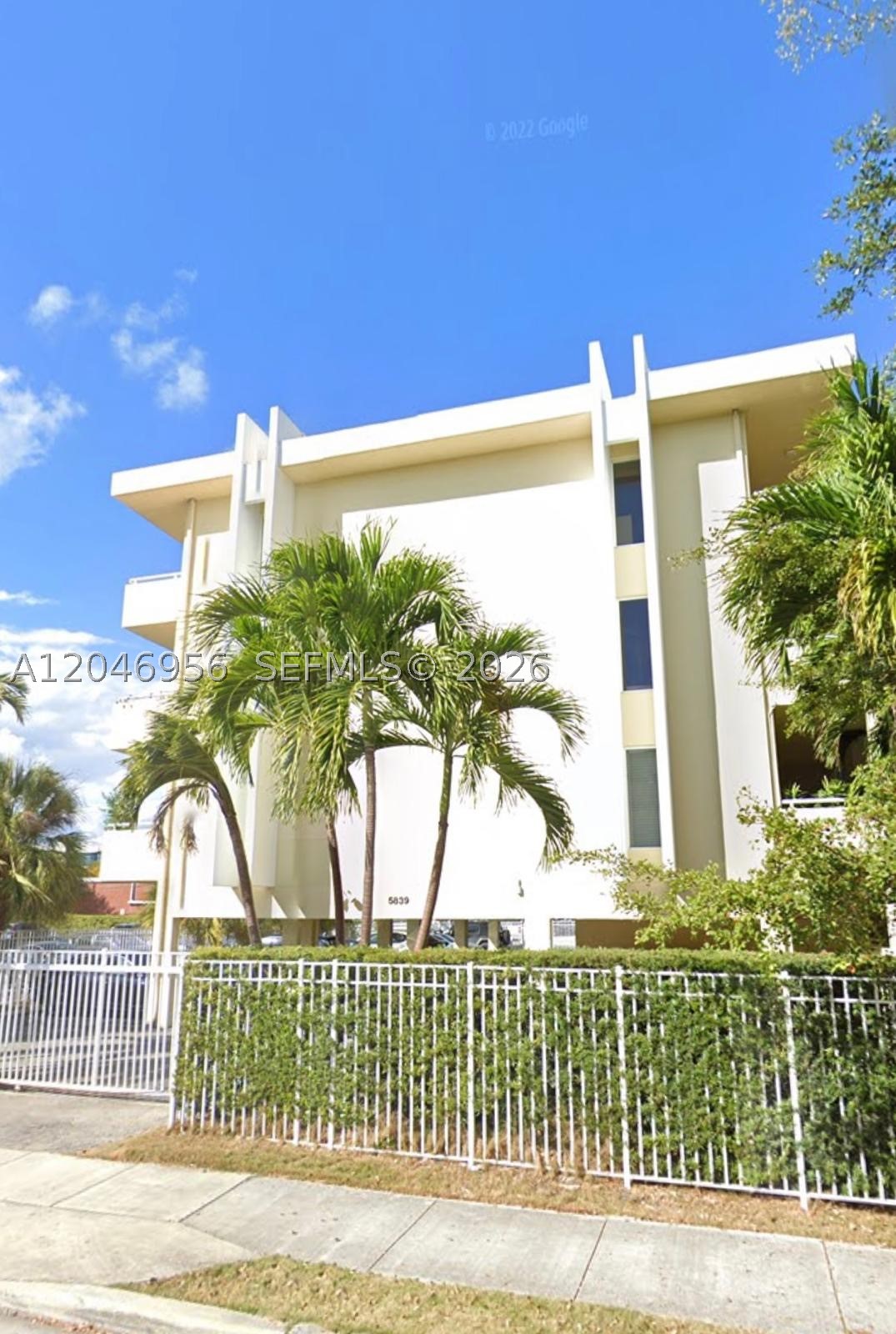 Beautiful 1 bedroom rental opportunity in the heart of South Miami. This gated well maintained, 1 bedroom, 1 bathroom condo, with pool is located at Sunset Point Condo and offers a convenient location in the heart of South Miami- shops, restaurants, Metrorail, University of Miami, Dadeland Mall and major highways. Unit features newly remolded comfortable living space, assigned parking, and easy access to everything the area has to offer.