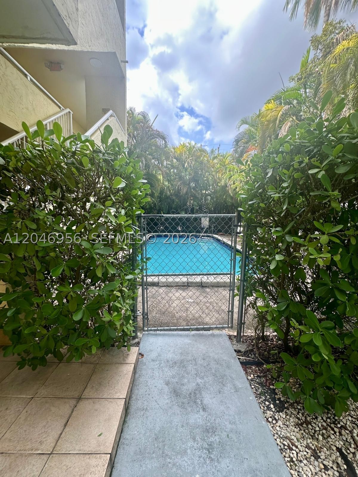 SUNSET POINT CONDO - Residential Lease