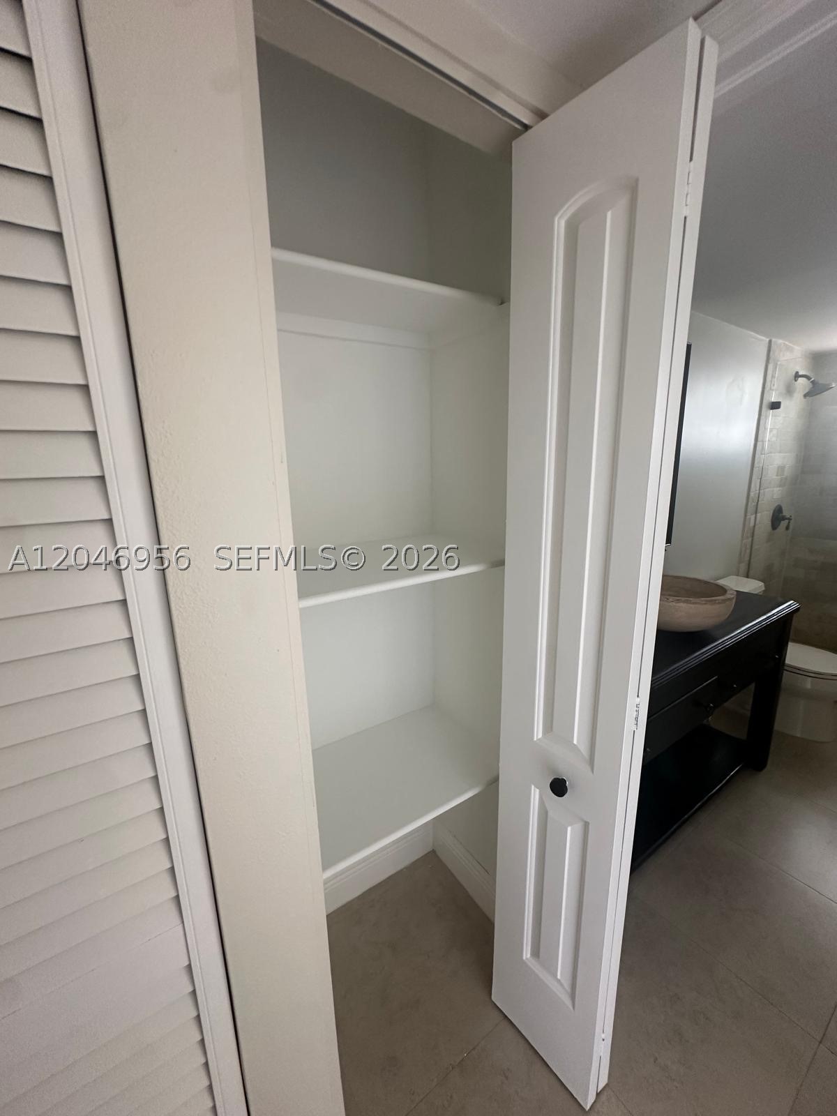 SUNSET POINT CONDO - Residential Lease